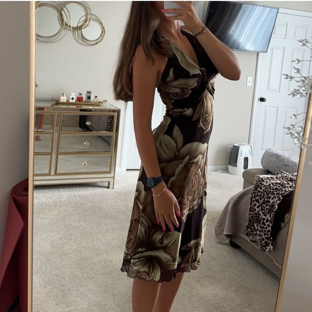 Cache Dress - Picture 2 of 5